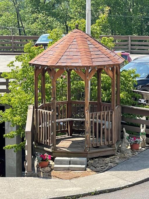 Relaxing Mountain Condo In Gatlinburg With City View ! Экстерьер фото